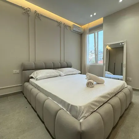New Bazaar Apartmán Tirana